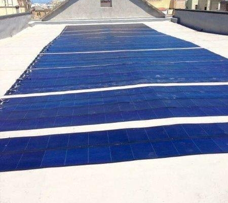 Impianto fotovoltaico sul tetto di una chiesa
